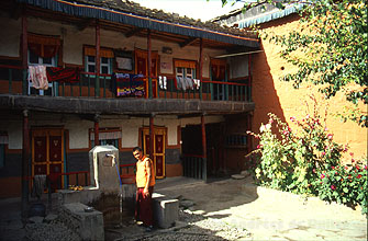 Jhong Dzong 53 h220