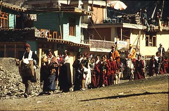 Ranipauwa Lama Prozession y200