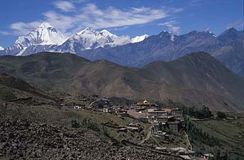 Ranipauwa view from muktinath y200